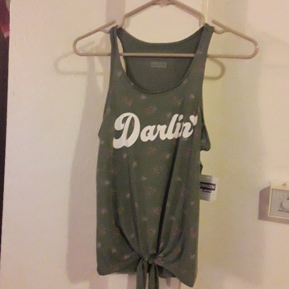 Levi's Darlin' Tank, NWT!
